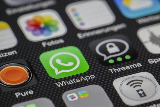 whatsapp hp