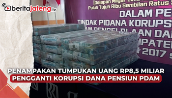 Video Penampakan Tumpukan Uang Rp8,5 Miliar Pengganti Korupsi Dana Pensiun PDAM