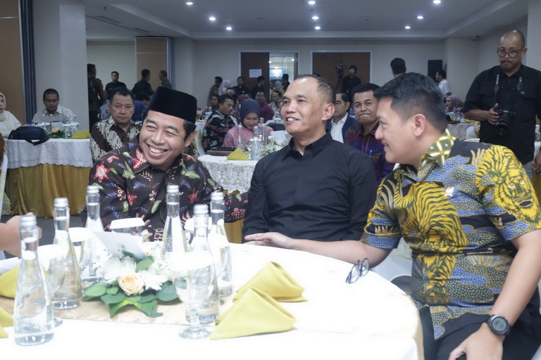 Ketua DPRD Jateng Sumanto