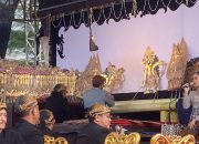 Amino Hospital Kampanyekan Kesehatan Mental dengan Wayang Kulit