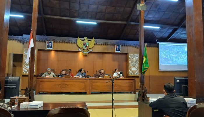 Terima Audiensi, DPRD Blora Janji Koordinasikan Keluhan Warga Terdampak Bendungan Cabean