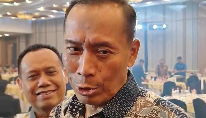 Wamendiktisaintek Pastikan Beasiswa Tak Dipotong: Jangan Sampai Ada yang DO karena Isu Efisiensi