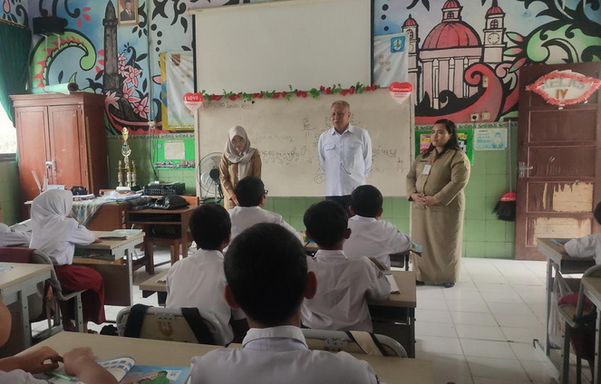 Sepekan SDN Tlogosari Kulon 06 Terendam Banjir, Rukiyanto Khawatir Ganggu Proses Pembelajaran