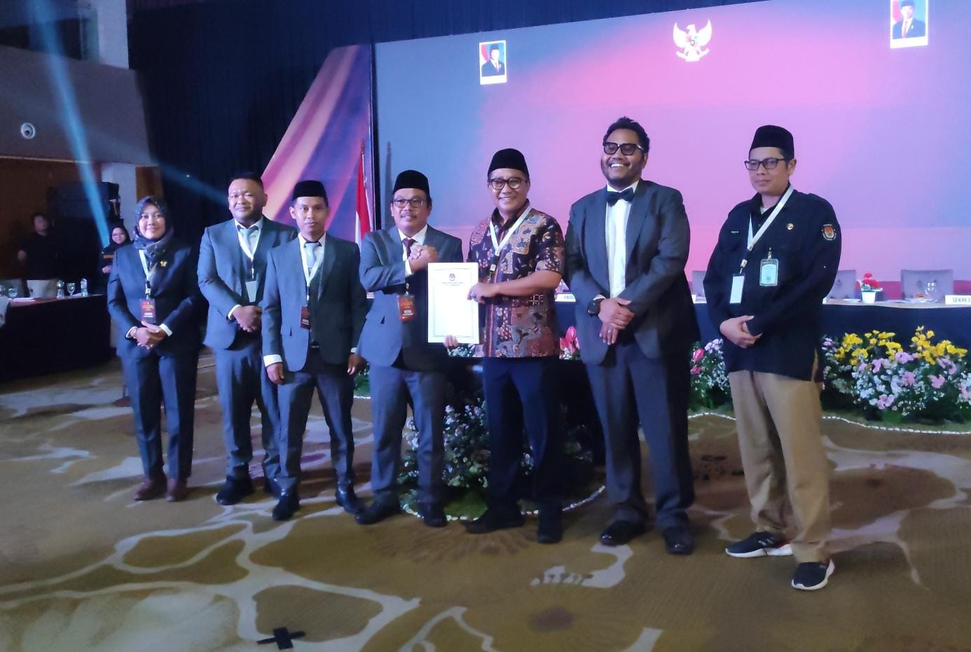 KPU Resmi Tetapkan Agustina-Iswar Walikota dan Wawalikota Semarang Terpilih, Dilantik 20 Februari Mendatang