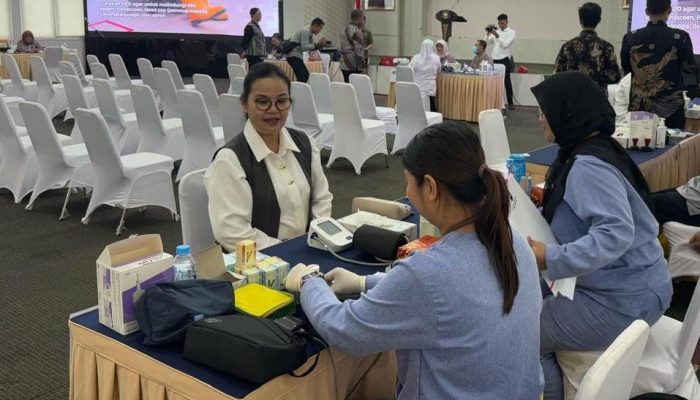 Jalani Cek Kesehatan di Kemendagri, Agustin-Iswar Mohon Doa Restu Pelantikan