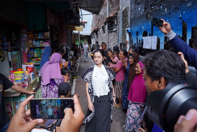 Hadiri Fashion Show Bustaman, Iswar Aminuddin Janji Kembangkan Pariwisata Semarang