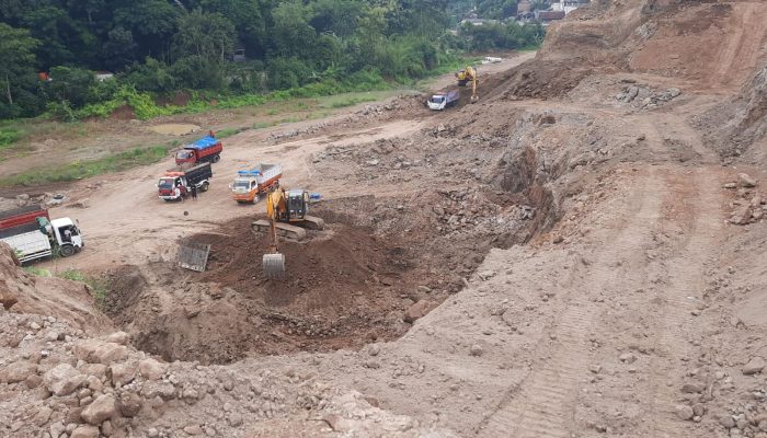 Galian C di Tambakaji Ngaliyan Dikeluhkan Warga, Tebing Curam dan Rawan Longsor