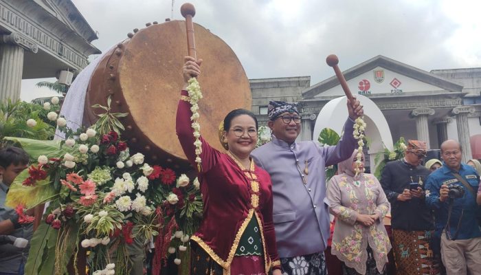 Hari Pertama Usai Retreat, Walikota Agustina Langsung Pimpin Prosesi Dugderan Semarang 2025