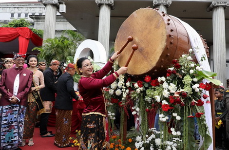 Ribuan Warga Semarakkan Tradisi Dugderan Semarang 2025, Ada Flashmob Hingga Kirab Budaya
