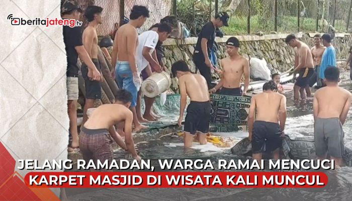 Video Jelang Ramadhan, Ramai- Ramai Mencuci Karpet Masjid di Wisata Kali Muncul