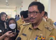 Nana Sudjana Tinjau Hari Pertama Cek Kesehatan Gratis di Semarang: Jateng Disiapkan 881 Puskesmas