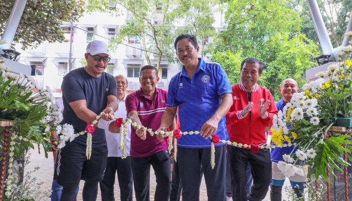 Resmikan Kantor Sekretariat di Undip, Pj Gubernur Jateng: Asosiasi Tenis Profesor Harus ‘Murup’