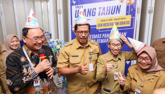 881 Puskesmas di Jateng Mulai Layani Cek Kesehatan Gratis, Nana Sudjana Tinjau Langsung di Semarang