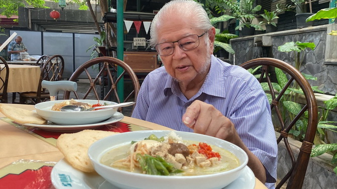 Restoran Semarang sajian lontong cap go meh