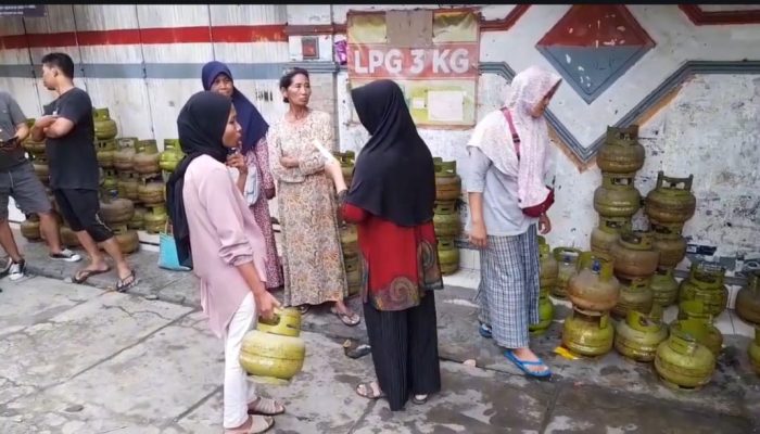 Hampir 3 Minggu, Gas Melon Masih Susah Dicari Warga Blora
