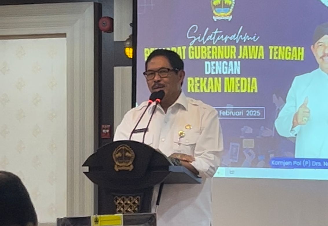 pj gubernur jateng nana sudjana