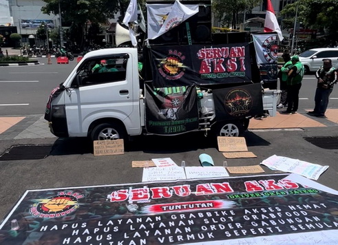 Bonus Maxim | driver grabbike demo semarang