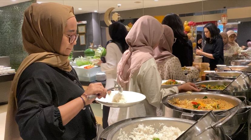 paket bukber hotel @HOM simpang lima semarang