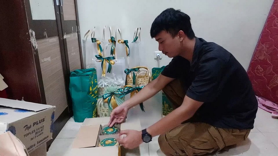 Lebaran hampers