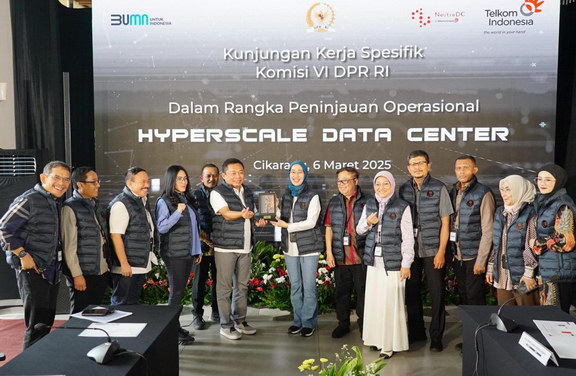 Komisi VI DPR RI Tinjau Hyperscale Data Center Telkom, Dorong Transformasi Digital Nasional