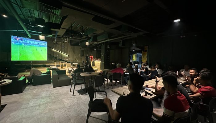 Serunya Nobar & Bukber di Rooms Inc Semarang, Saksikan Indonesia vs Australia Sambil Nikmati Kuliner Lezat!