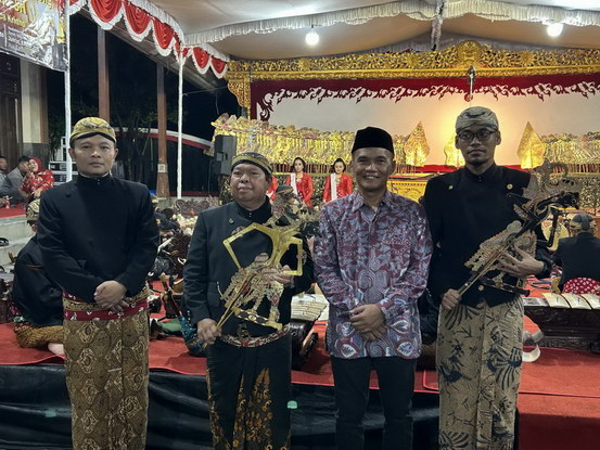 Ketua DPRD Jateng Sumanto