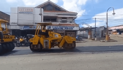 Jelang Arus Mudik, Pengaspalan Jalan Jenderal Sudirman Ambarawa Ditarget Selesai H-10 Lebaran