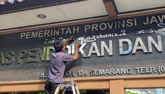 Mengenal Sosok di Balik NulisJawaYuk, Penemu Salah Tulis Aksara Jawa di Papan Disdikbud Jateng