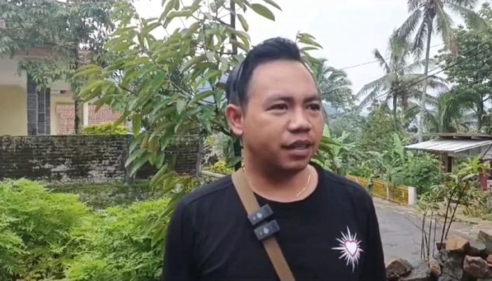 Diteror Kawanan Kera Liar, Warga Dusun Gedong Kabupaten Semarang Resah