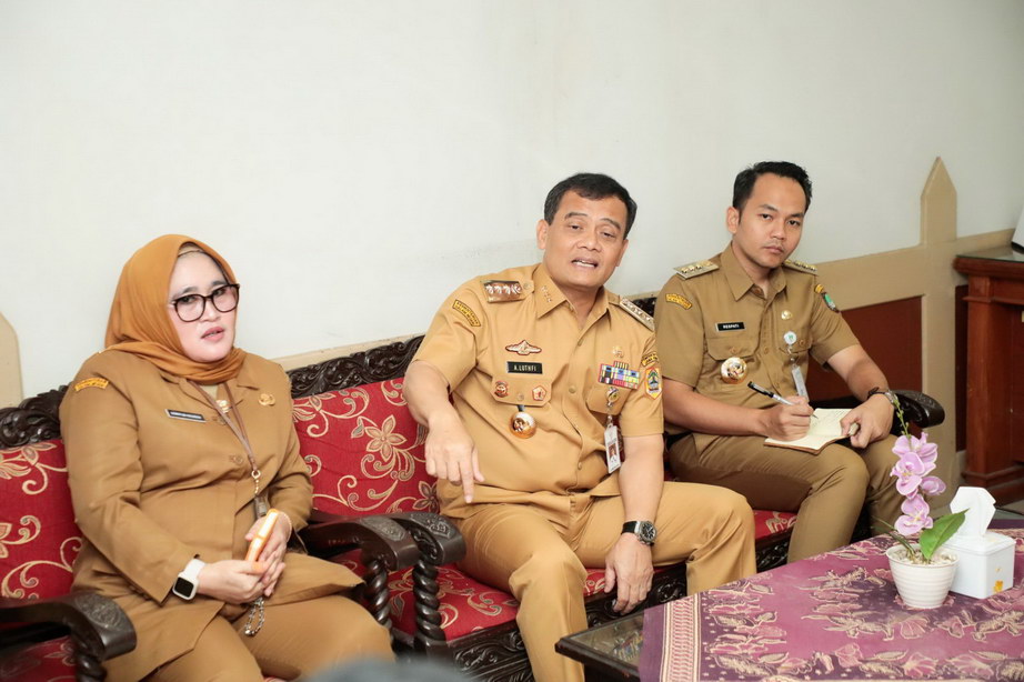 gubernur jateng ahmad luthfi