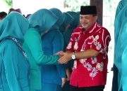 mengendalikan inflasi