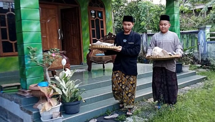 Nasi Ambengan, Tradisi Warga Kalibening Berbagi saat Ramadhan