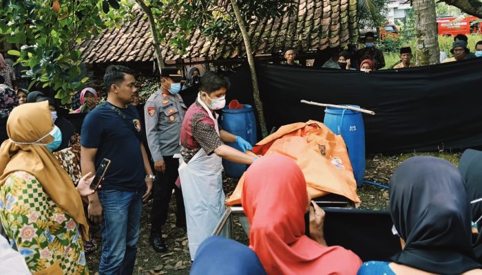 Dua Hari Tinggalkan Rumah, Perempuan Lansia ini Ditemukan Meninggal Dunia dalam Sumur