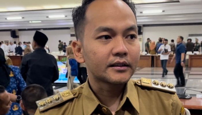 Ada Dua Kejadian BBM Oplosan di Kota Solo, Wali Kota Respati Sentil Pertamina di Depan Ahmad Luthfi