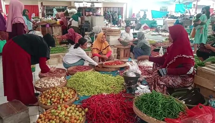 Harga Cabai Rawit Merah Melonjak di Pasaran, Tembus Hingga 80 ribu/Kg