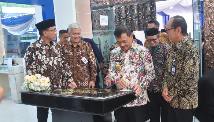 Ahmad Luthfi Minta Bank Jateng Berikan Kemudahan ke UMKM, Agar Terhindar Pinjol
