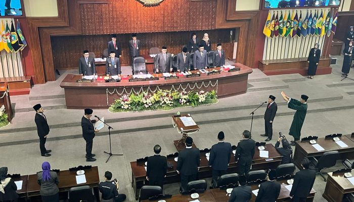 Moch Ichwan Resmi Gantikan Almh. Sri Ruwiyati sebagai Anggota DPRD Jateng