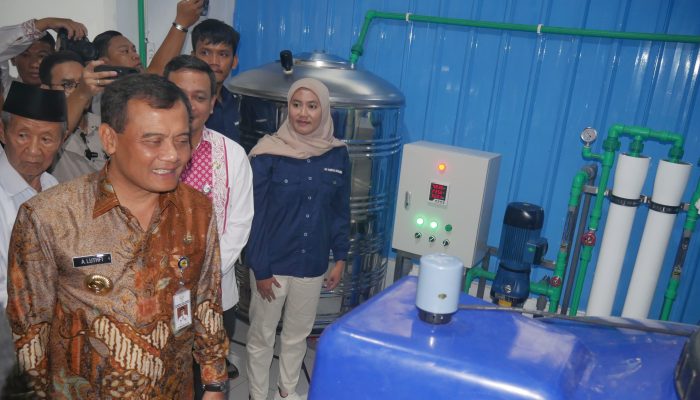Program Desalinasi Gubernur Jateng: 250 KK di Pekalongan Nikmati Air Minum Tawar Gratis