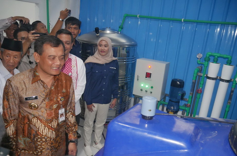 gubernur jateng ahmad luthfi