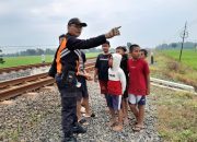 KAI Daop 4 Semarang Larang Aktivitas "Ngabuburit" di Jalur Kereta Api