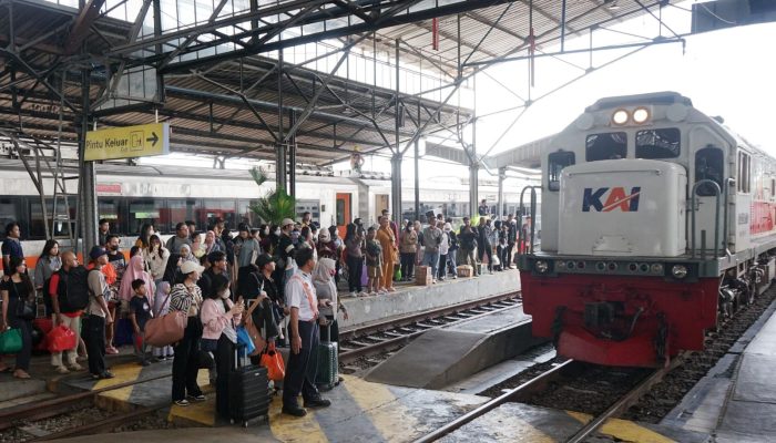 KAI Daop 4 Semarang Layani 1 Juta Penumpang Selama Masa Angkutan Lebaran 2025