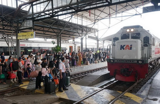 KAI Daop 4 Semarang Layani 1 Juta Penumpang Selama 22 Hari Masa Angkutan Lebaran 2025