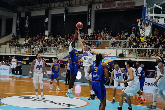 Lawan Terberat Satya Wacana Salatiga di IBL 2025, Tangerang Hawks Menang Telak