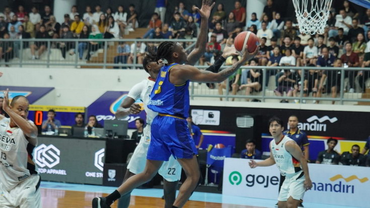 Dewa United Tumbangkan Satya Wacana Salatiga di IBL 2025