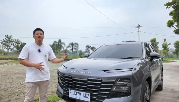 Review Lengkap Ridwan Hanif atas Jetour Dashing: Mobil SUV Mewah, Harga di Bawah Rp400 Juta