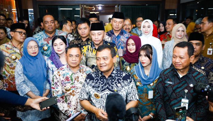 Percepat Pembangunan Jawa Tengah, Ahmad Luthfi Intens Bangun Soliditas dengan Bupati dan Wali Kota