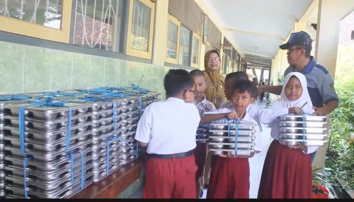 Sempat Mandek, Program Makan Bergizi Gratis di Blora Kembali Berjalan