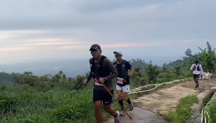 Taklukkan Jalur Brutal, Sobari Herdiana Juarai The Wujil Semarang Mountain Race 2025 Kategori 50K