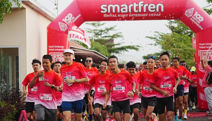 Peserta Makin Banyak, Smartfren Fun Run 2025 Diikuti Ratusan Pelari dari Berbagai Usia di Purwokerto