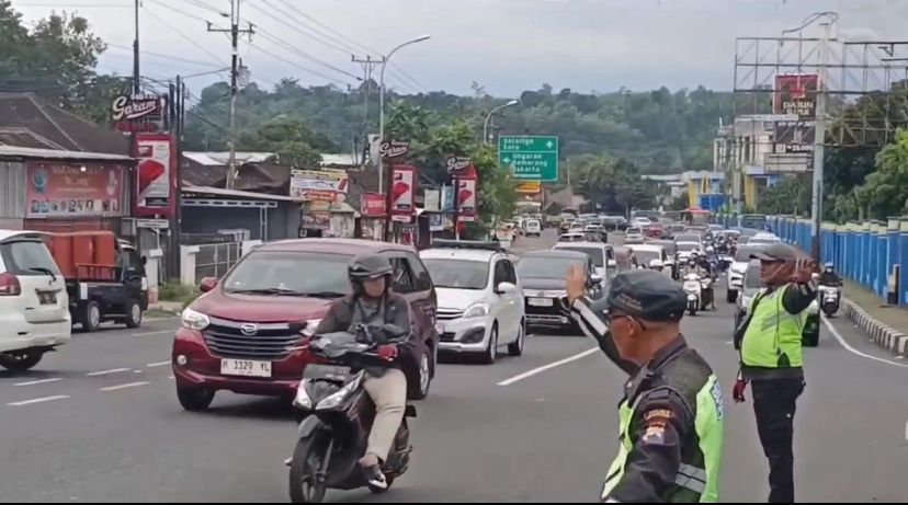 contraflow simpang bawen